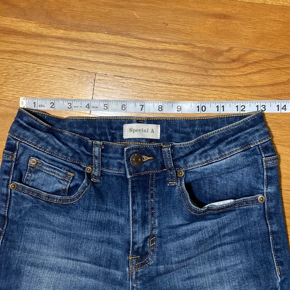 Special A Kodi 98%cotton mid-rise distressed hem flare jeans. Size 5 (27) - Picture 9 of 15
